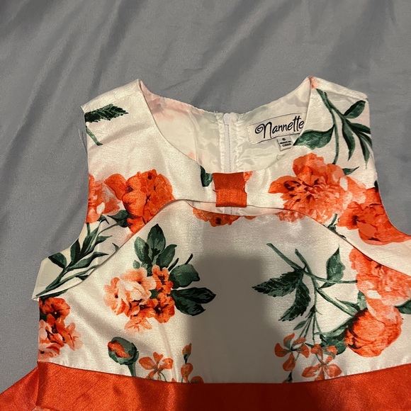 Girl’s Nannette dress size 6 - Picture 4 of 4
